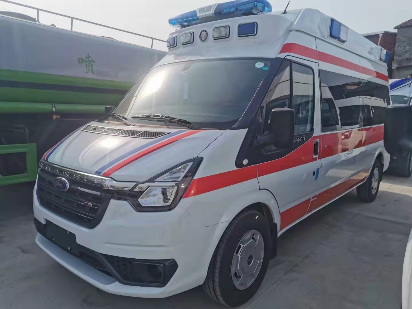 突泉县救护车转院